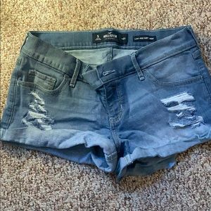 Never worn Hollister jean shorts
